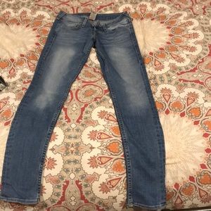 Light wash, distressed, skinny jeans